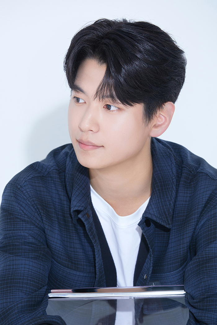 남자프로필 프로필사진 프로필촬영 프로필스튜디오 인생사진 profile 전문직프로필 강사프로필 프로필사진잘찍는곳 비타스튜디오 (2)-2.jpg